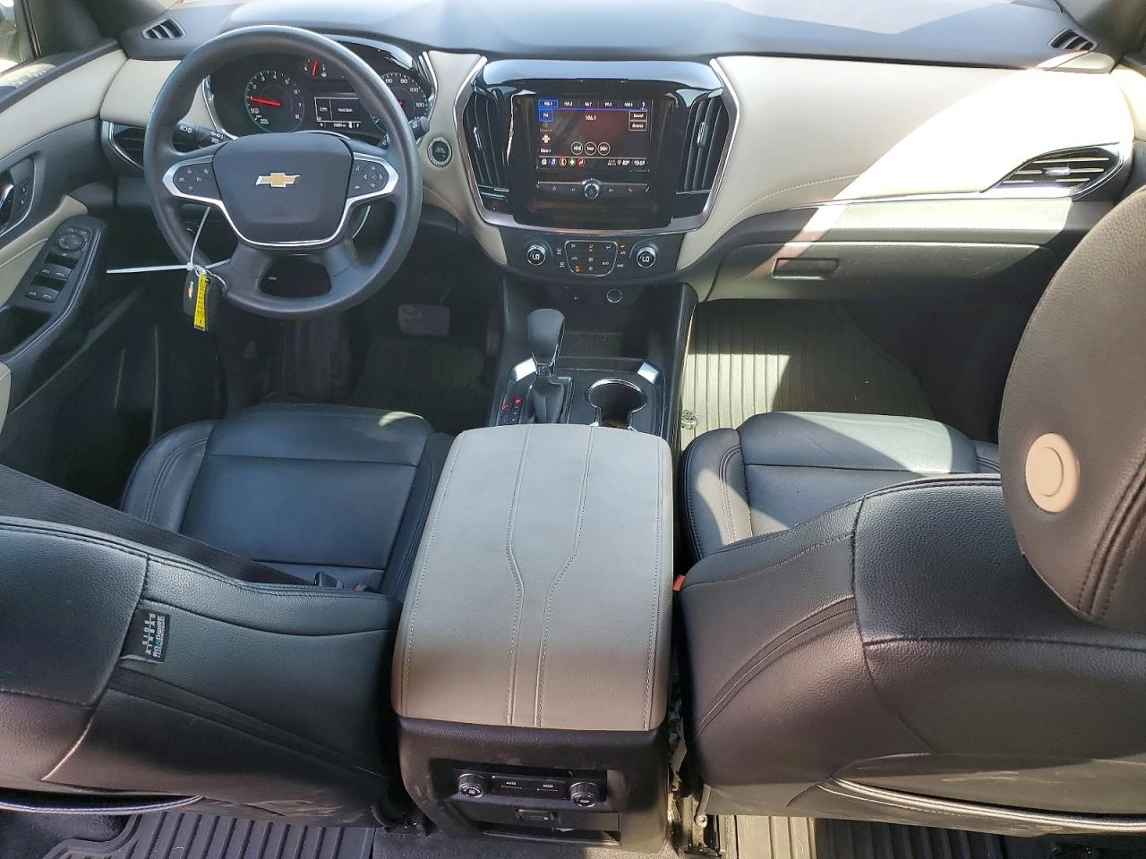 Chevrolet Traverse 3.6l Ls, снимка 8 - Автомобили и джипове - 54488610