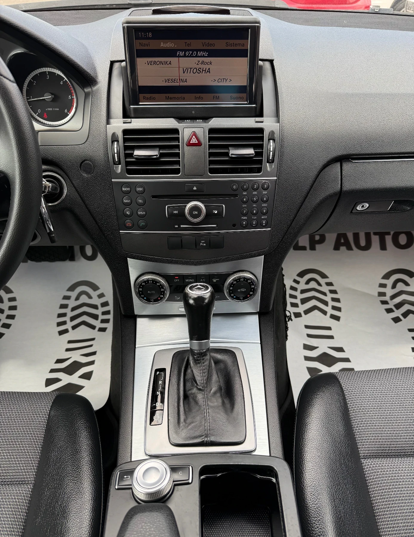 Mercedes-Benz C 220 2.2cdi* 170k.c* AVANGARDE* NAVI* LED, снимка 12 - Автомобили и джипове - 54576779