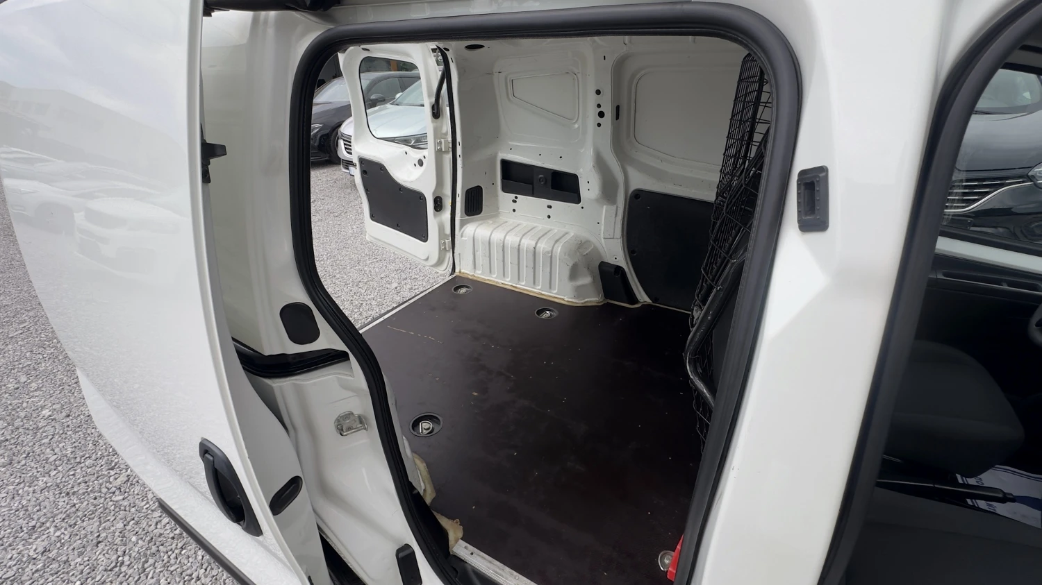 Fiat Fiorino 1.3 JTD/MJ 80хил.км. Сервизна история! Klima, снимка 14 - Автомобили и джипове - 54735796