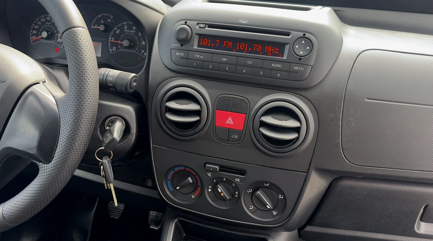Fiat Fiorino 1.3 JTD/MJ 80хил.км. Сервизна история! Klima, снимка 8 - Автомобили и джипове - 54735796