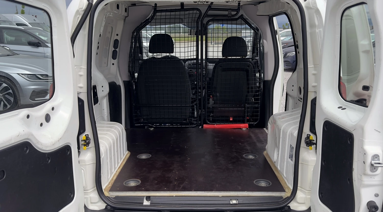 Fiat Fiorino 1.3 JTD/MJ 80хил.км. Сервизна история! Klima, снимка 13 - Автомобили и джипове - 54735796
