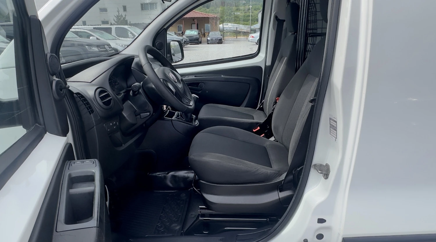Fiat Fiorino 1.3 JTD/MJ 80хил.км. Сервизна история! Klima, снимка 5 - Автомобили и джипове - 54735796