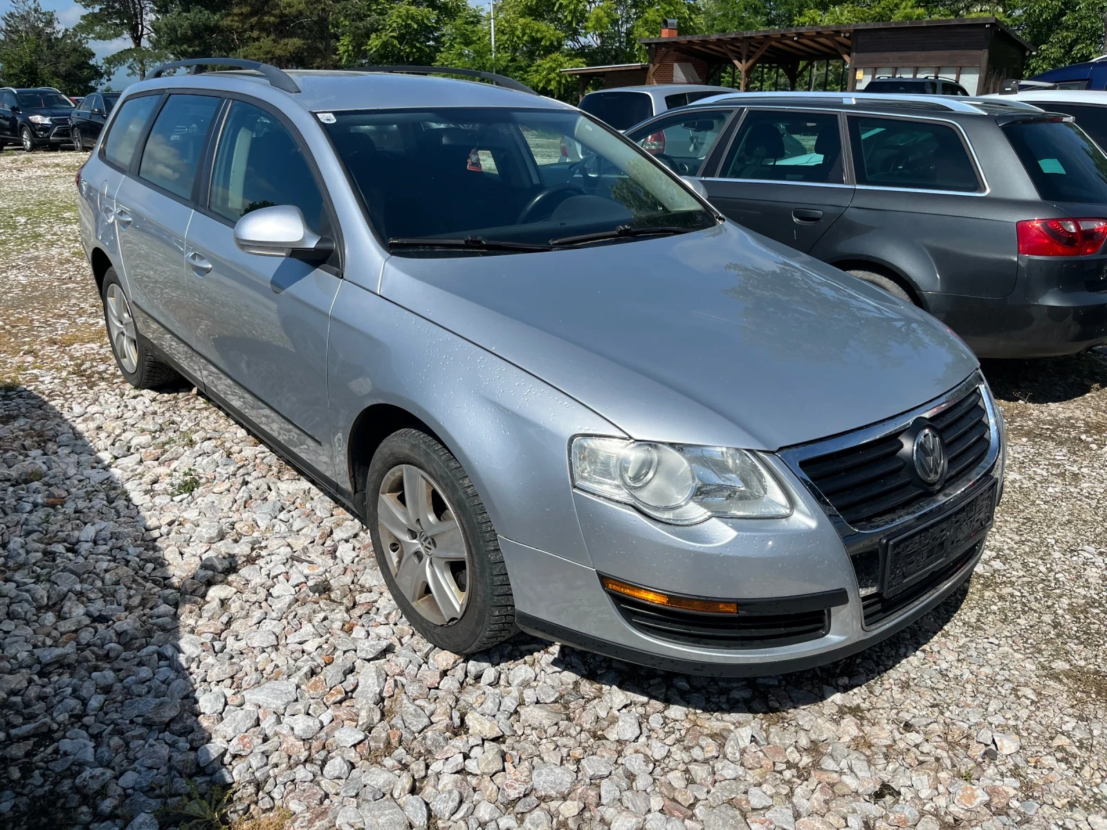VW Passat 1.9TDI, снимка 2 - Автомобили и джипове - 54759618
