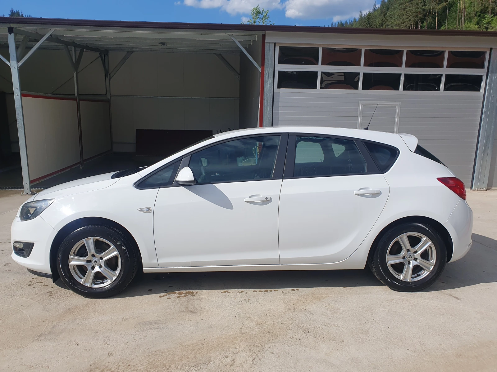 Opel Astra J, снимка 3 - Автомобили и джипове - 55073089