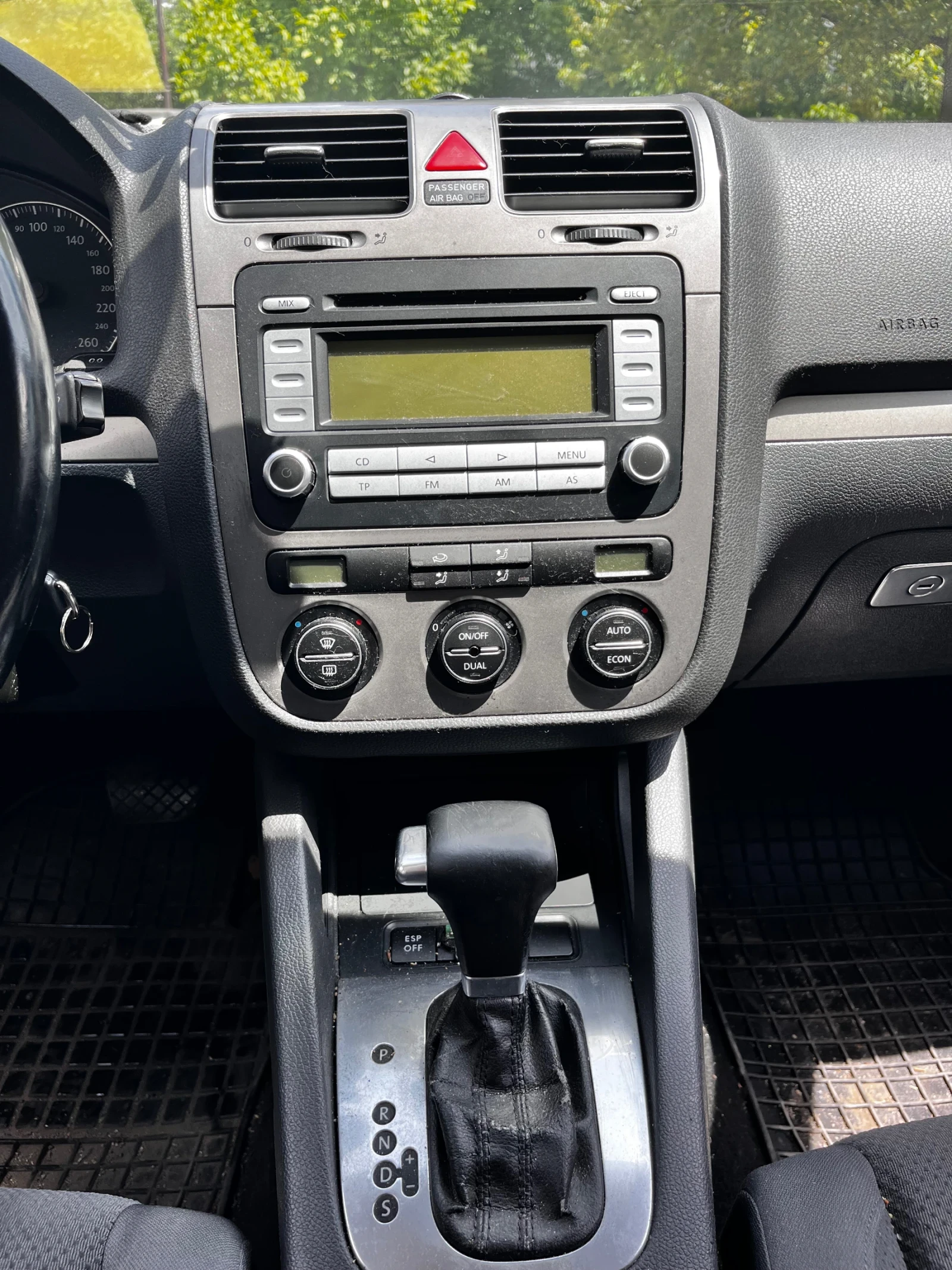 VW Golf, снимка 12 - Автомобили и джипове - 55979718