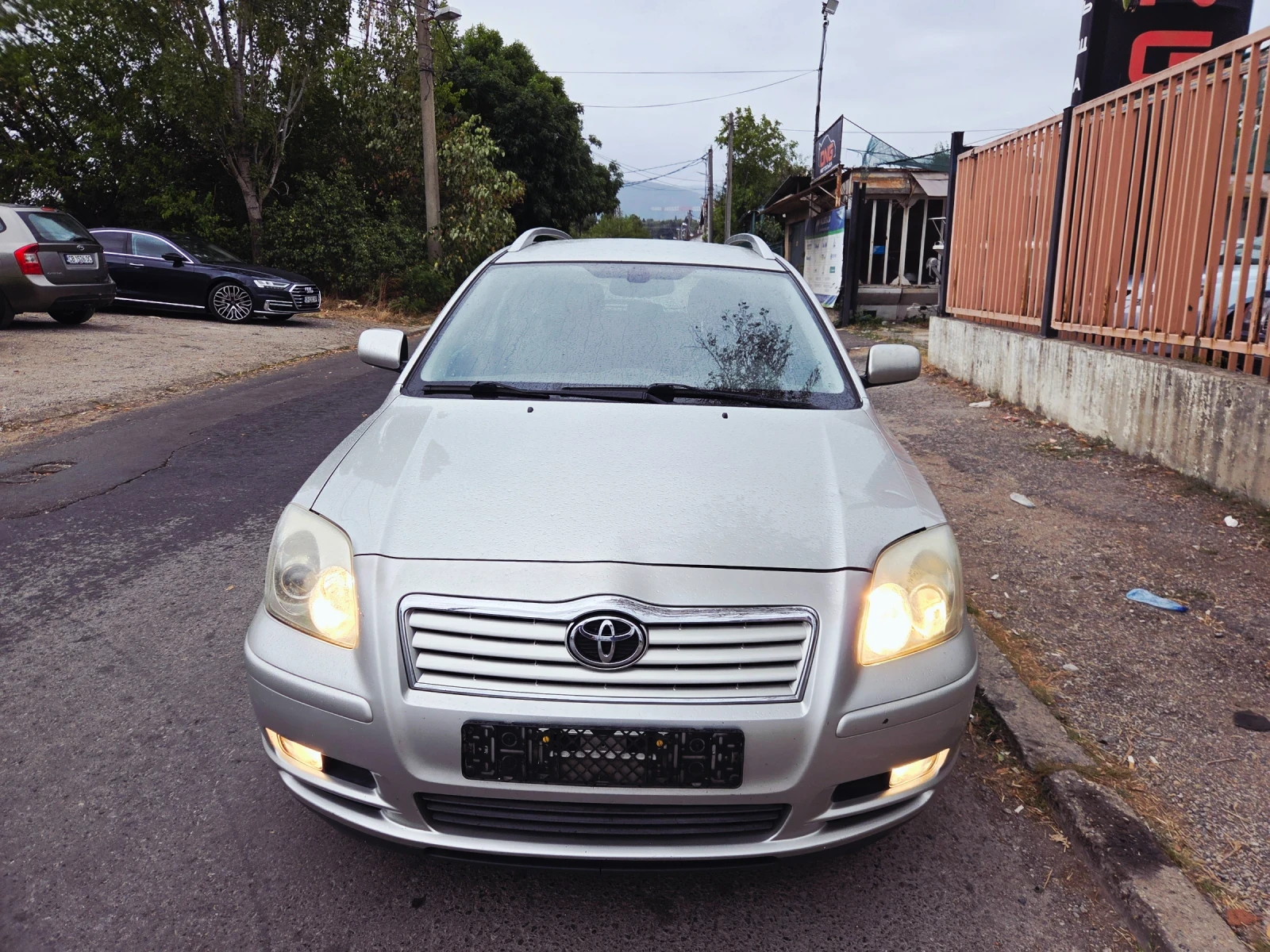 Toyota Avensis 2, 000VVT-I EURO4, снимка 3 - Автомобили и джипове - 56046433