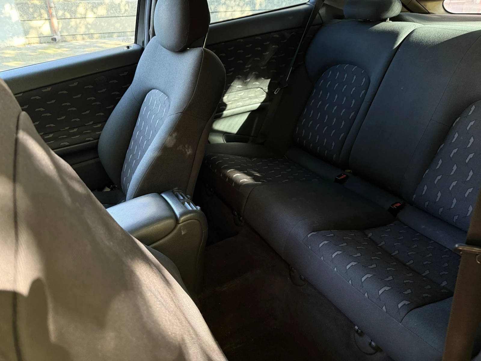 Mercedes-Benz C 180 Aut., снимка 11 - Автомобили и джипове - 56173181