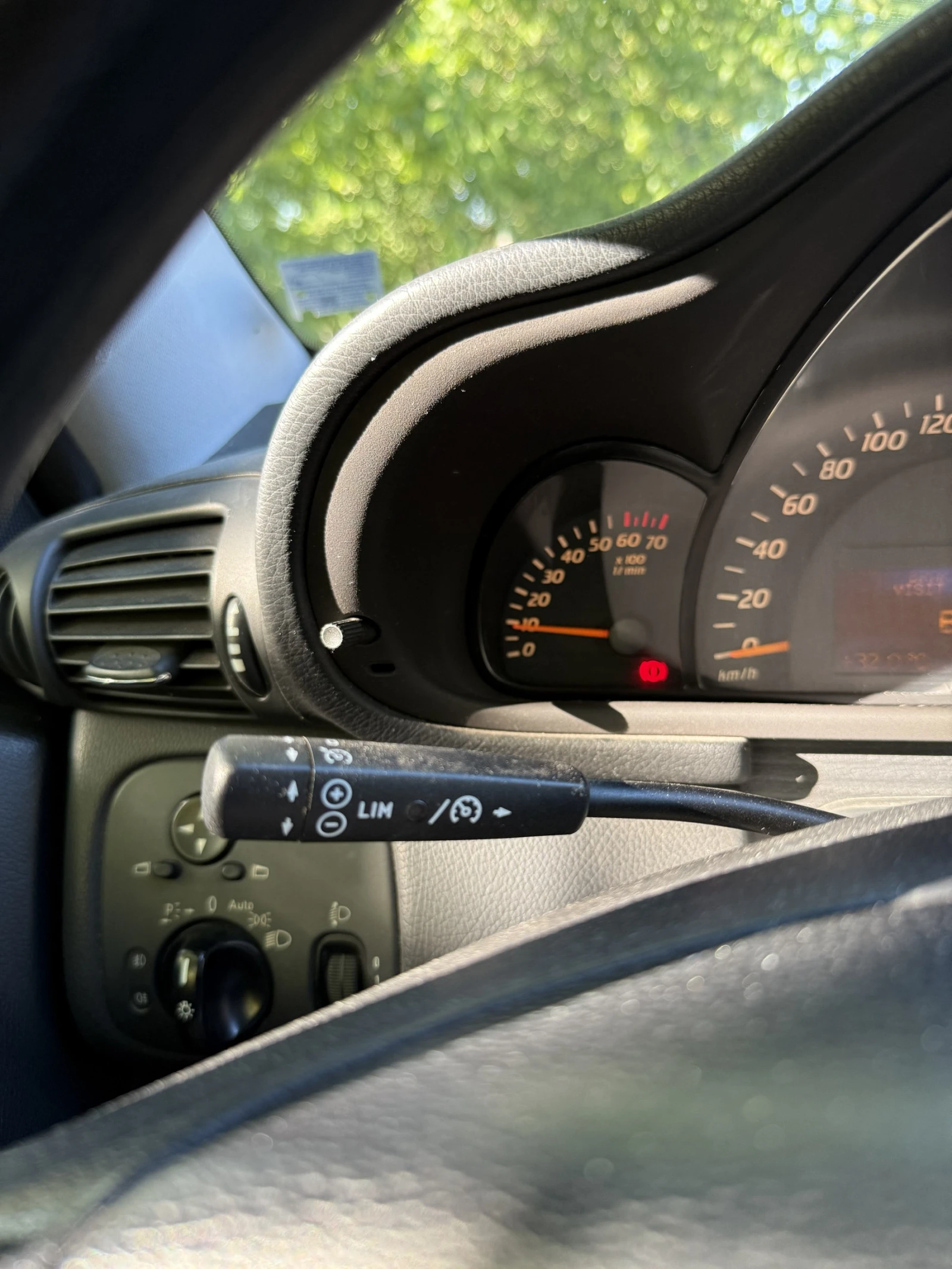 Mercedes-Benz C 180 Aut., снимка 8 - Автомобили и джипове - 56173181
