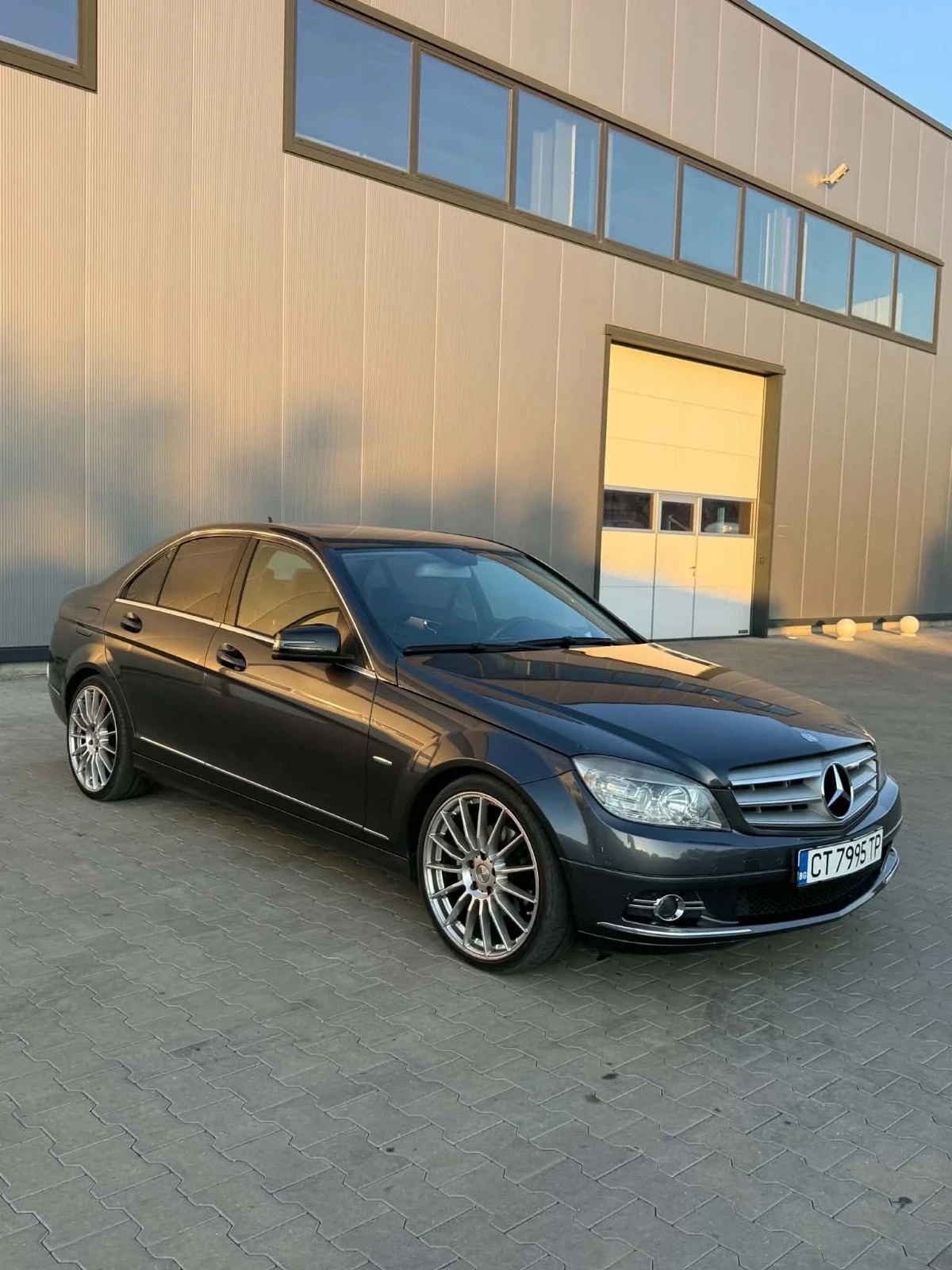 Mercedes-Benz C 220, снимка 6 - Автомобили и джипове - 56311195