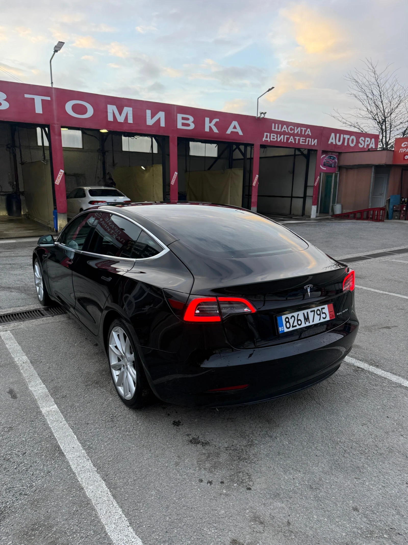 Tesla Model 3 LR Dual Motor, снимка 3 - Автомобили и джипове - 56342189