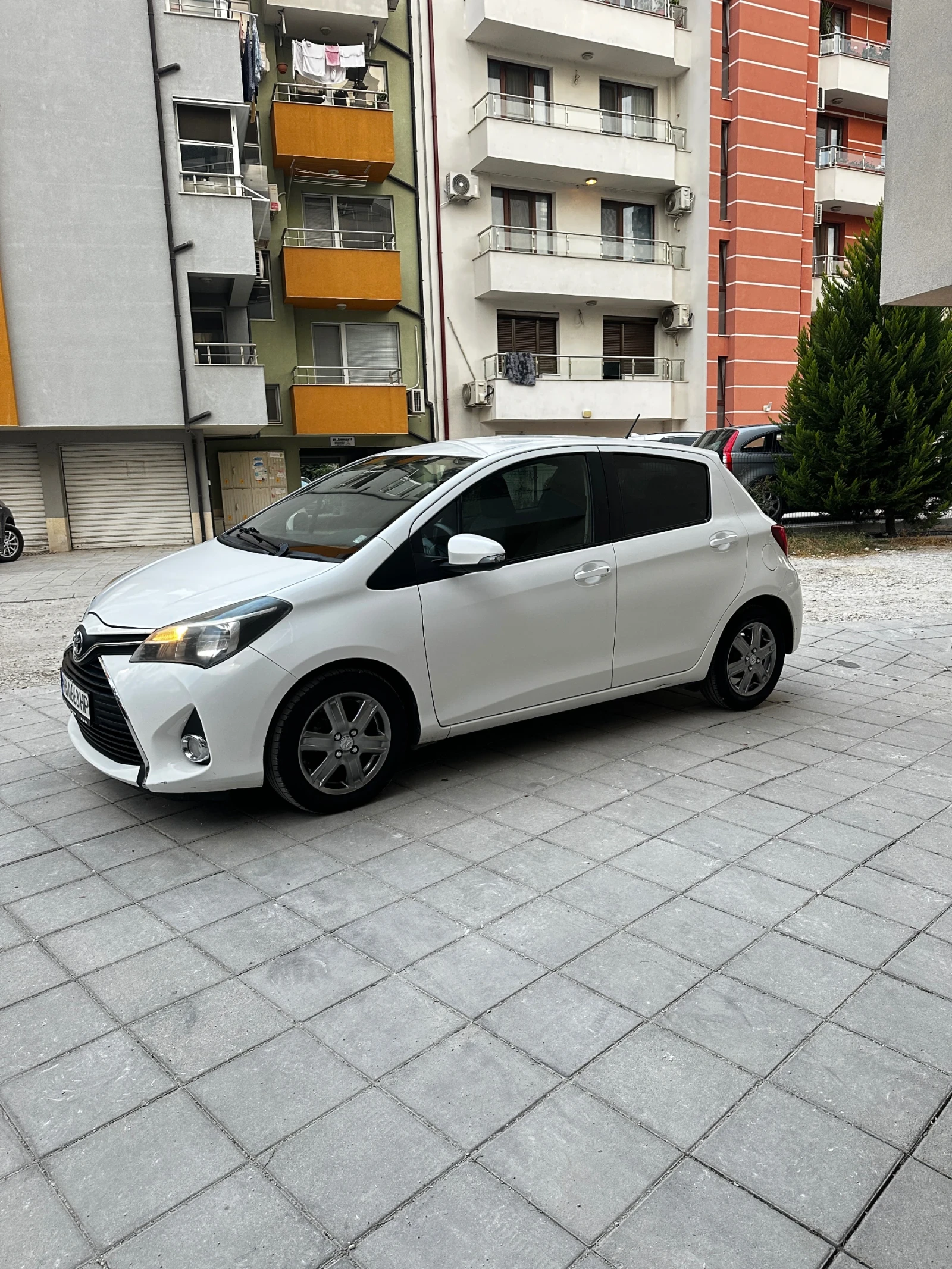 Toyota Yaris, снимка 2 - Автомобили и джипове - 56442920