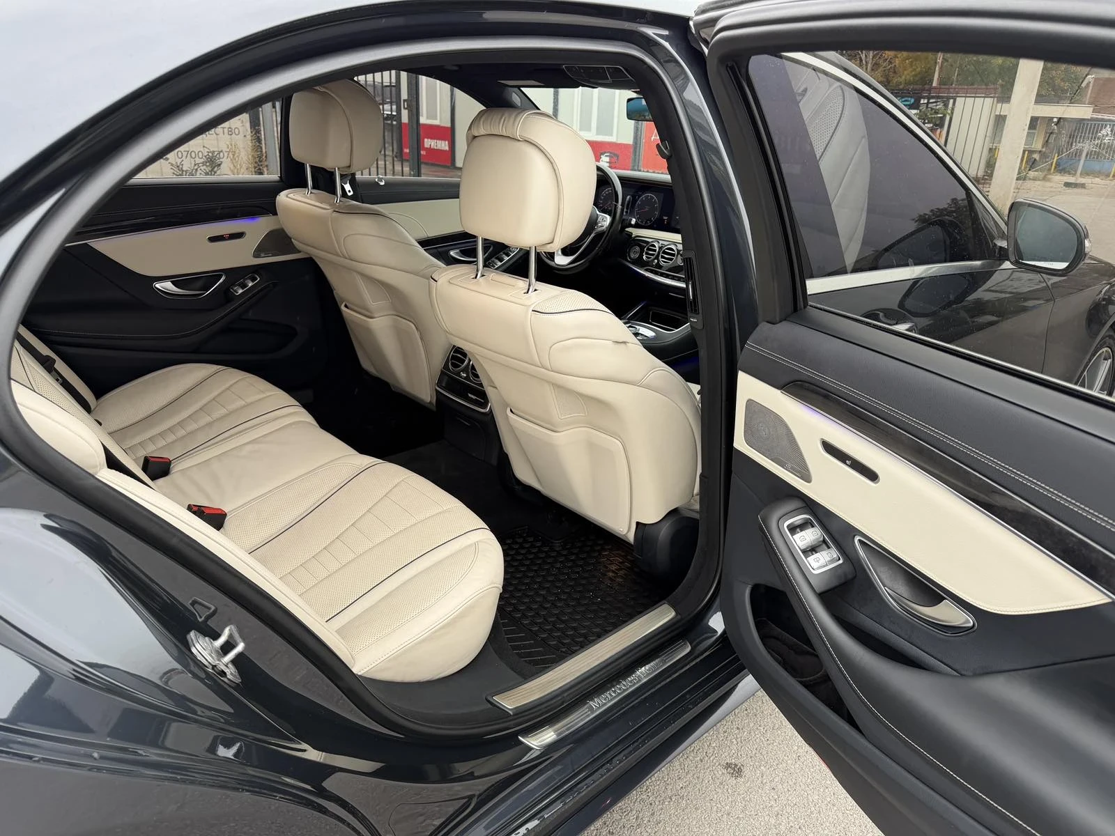 Mercedes-Benz S 560, снимка 17 - Автомобили и джипове - 56597668