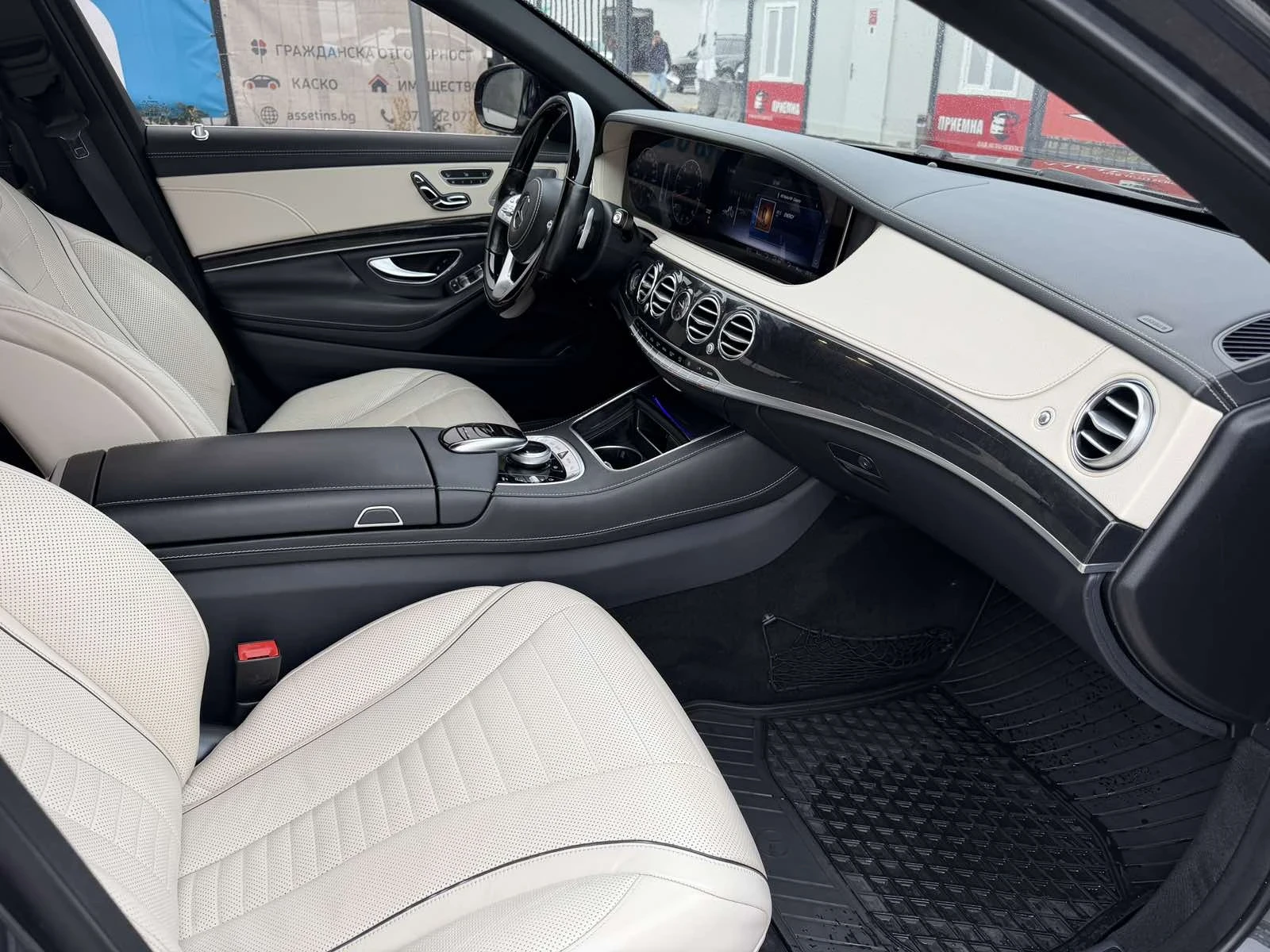Mercedes-Benz S 560, снимка 12 - Автомобили и джипове - 56597668
