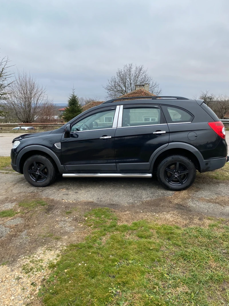 Chevrolet Captiva 2.0 Газ, снимка 4 - Автомобили и джипове - 48895483