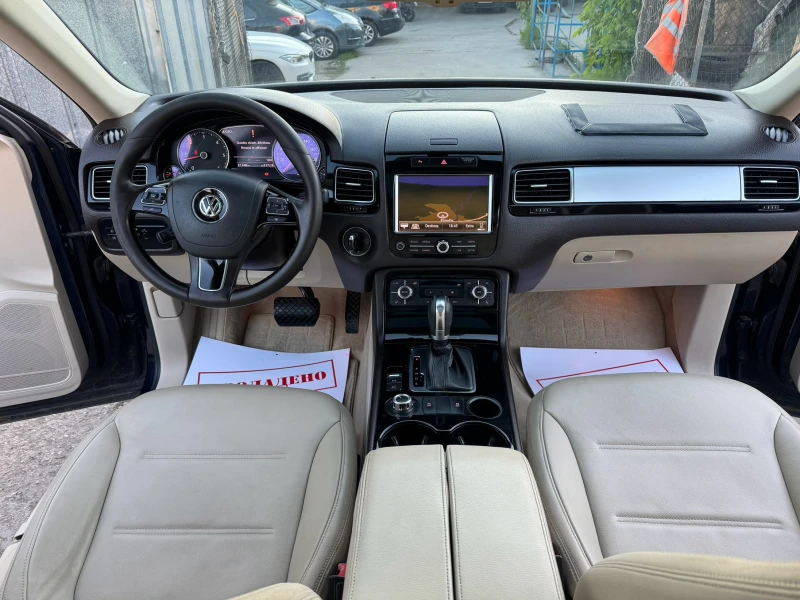 VW Touareg 3.0TDI 245HP 4MOTION AVTOMAT KOJA NAVI PANORAMA E5, снимка 14 - Автомобили и джипове - 52441660