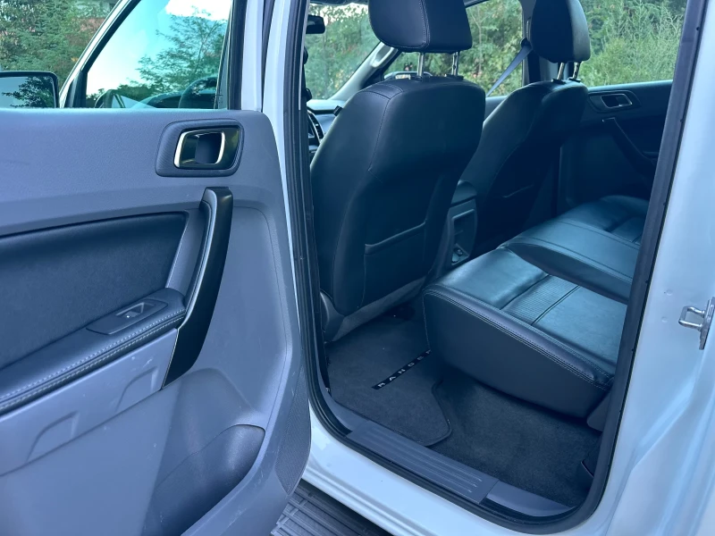 Ford Ranger Black Edition 3.2 TDCI Automatik , снимка 12 - Автомобили и джипове - 51908186
