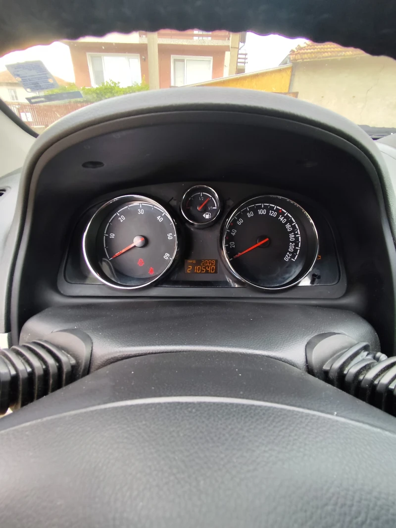 Opel Antara, снимка 4 - Автомобили и джипове - 52001834