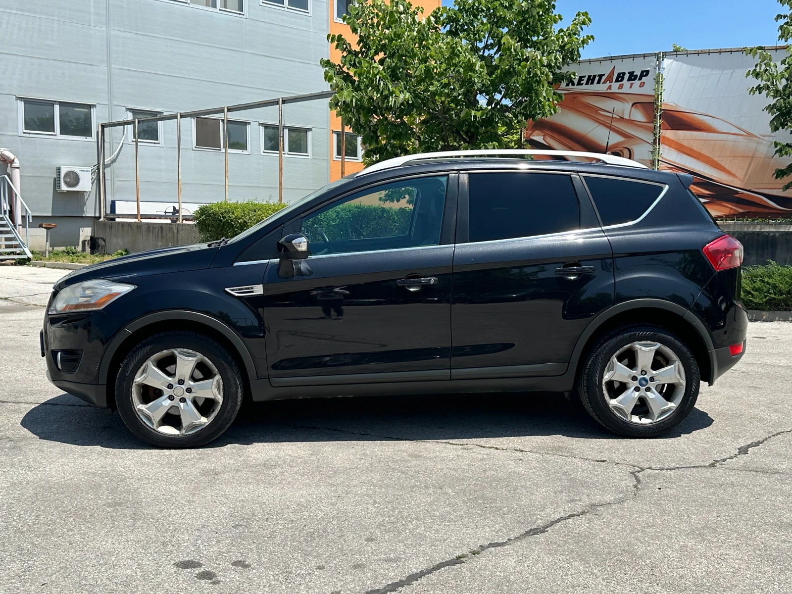 Ford Kuga 2.0TDCI-4X4-TITANIUM  - изображение 2
