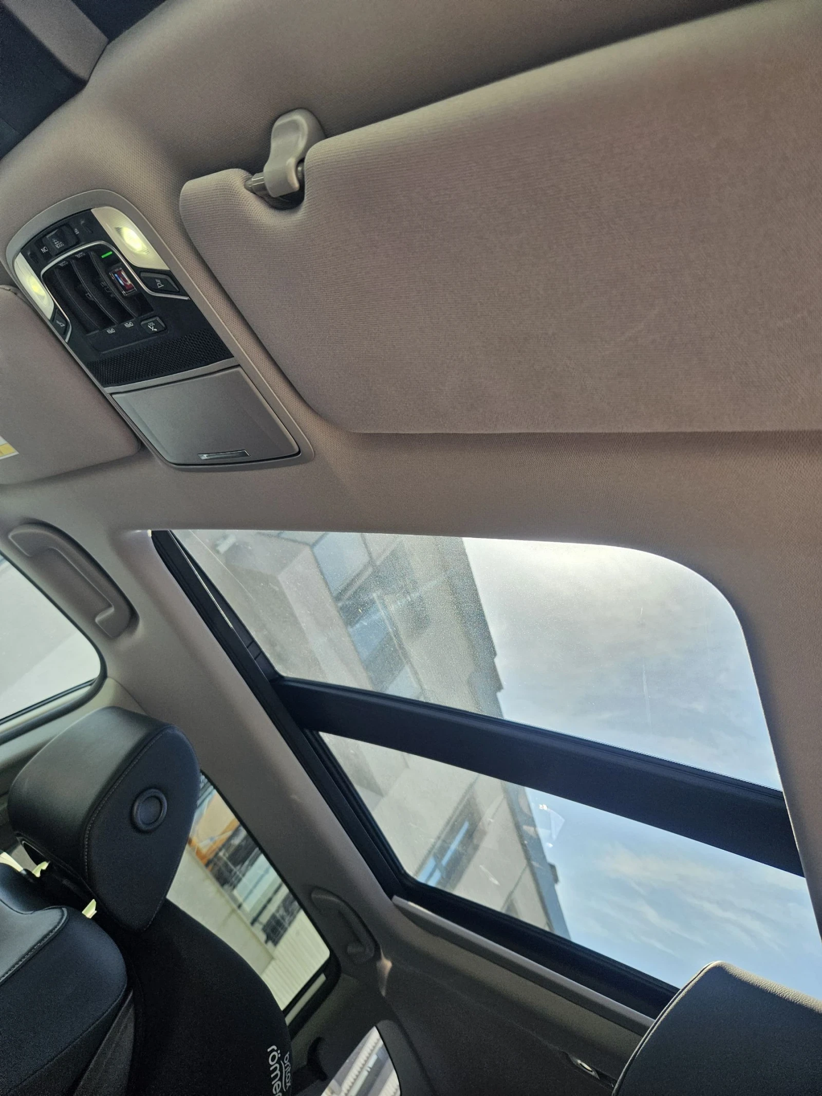 Honda Cr-v 2.0 Hybrid 4WD Executive  | Mobile.bg   11