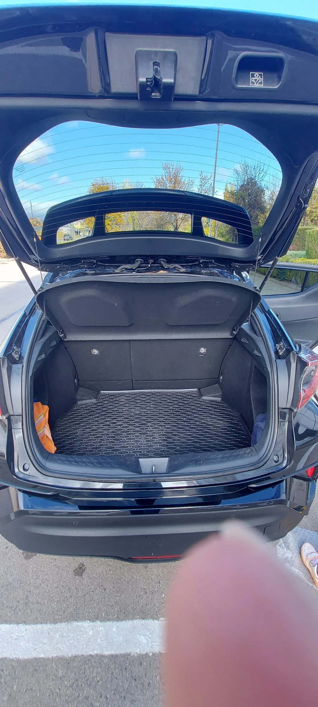 Toyota C-HR 1.8 Hybrid � �������� | Mobile.bg � ����������� 8