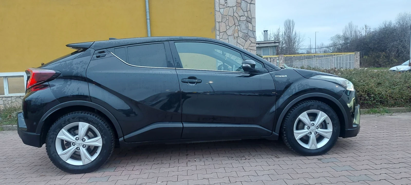 Toyota C-HR 1.8 Hybrid � �������� | Mobile.bg � ����������� 2