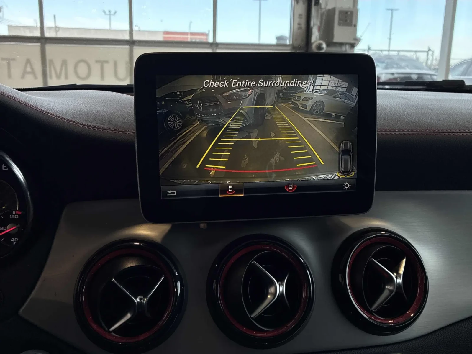 Mercedes-Benz GLA 45 AMG TURBO AMG 4MATIC - изображение 10