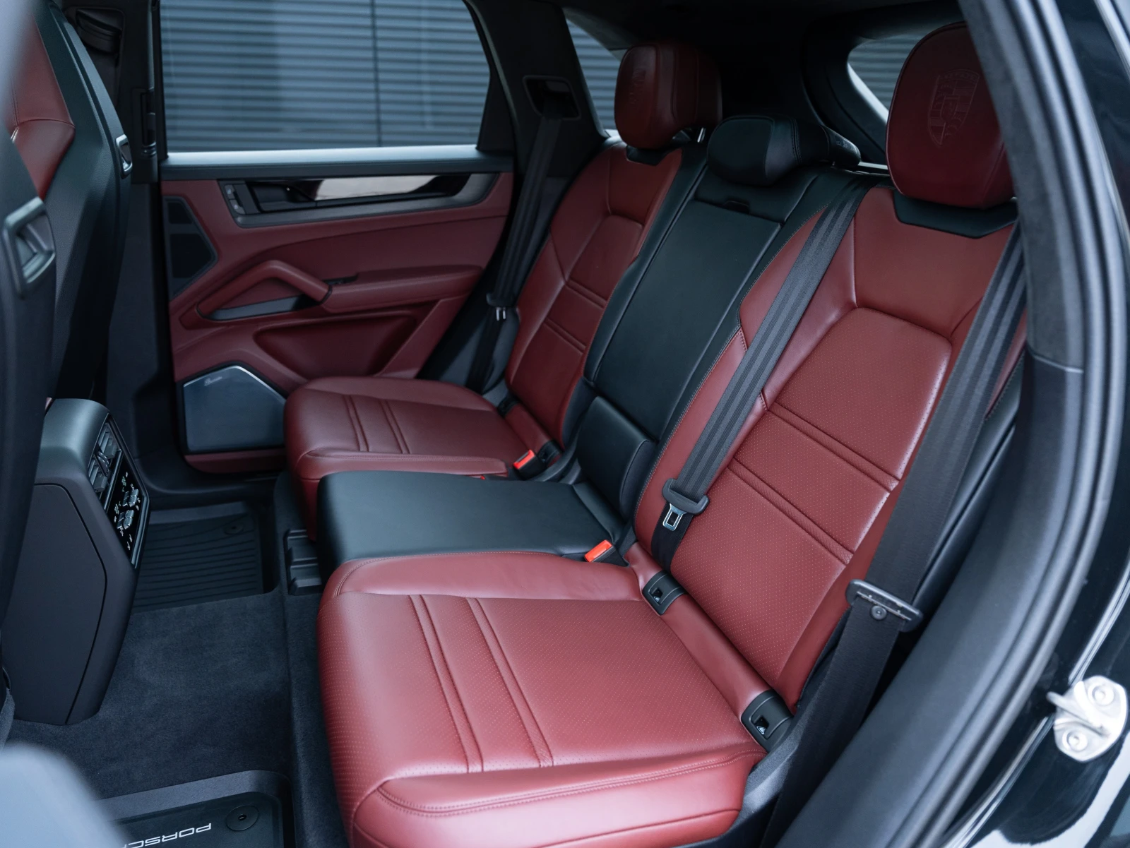 Porsche Cayenne GTS | Mobile.bg � ����������� 12