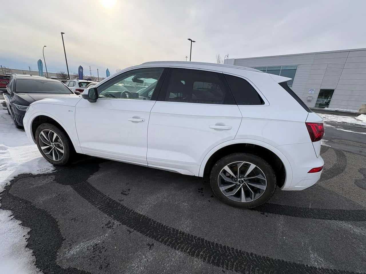 Audi Q5 * Progressiv * S-LINE PREMIUM PLUS * PANO * Matrix - изображение 2