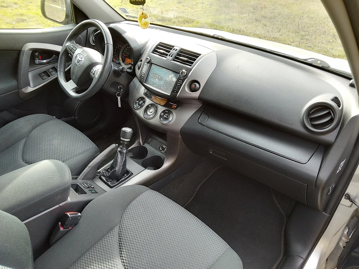 Toyota Rav4, снимка 9 - Автомобили и джипове - 54058443