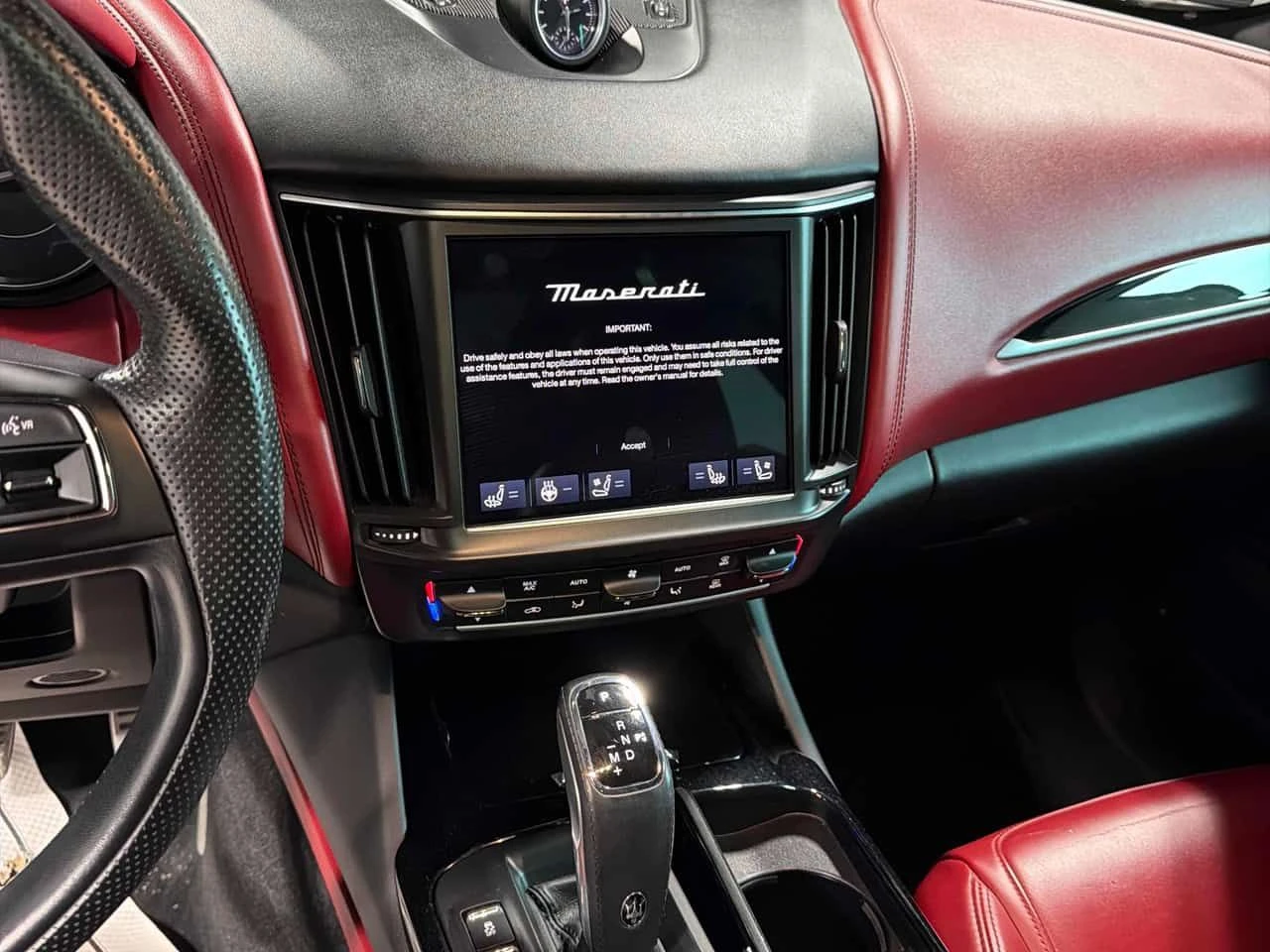 Maserati Levante GT  CARFAX, снимка 9 - Автомобили и джипове - 54060405