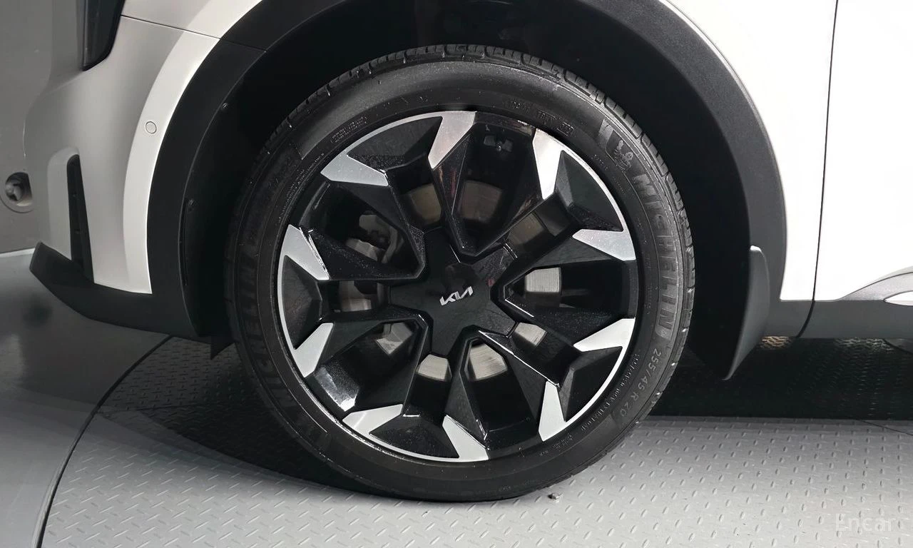 Kia Sorento 2.5T* NOBLESSE* ОБДУХВАНЕ* ДИСТРОНИК* 360КАМЕРА* L, снимка 5 - Автомобили и джипове - 55531773