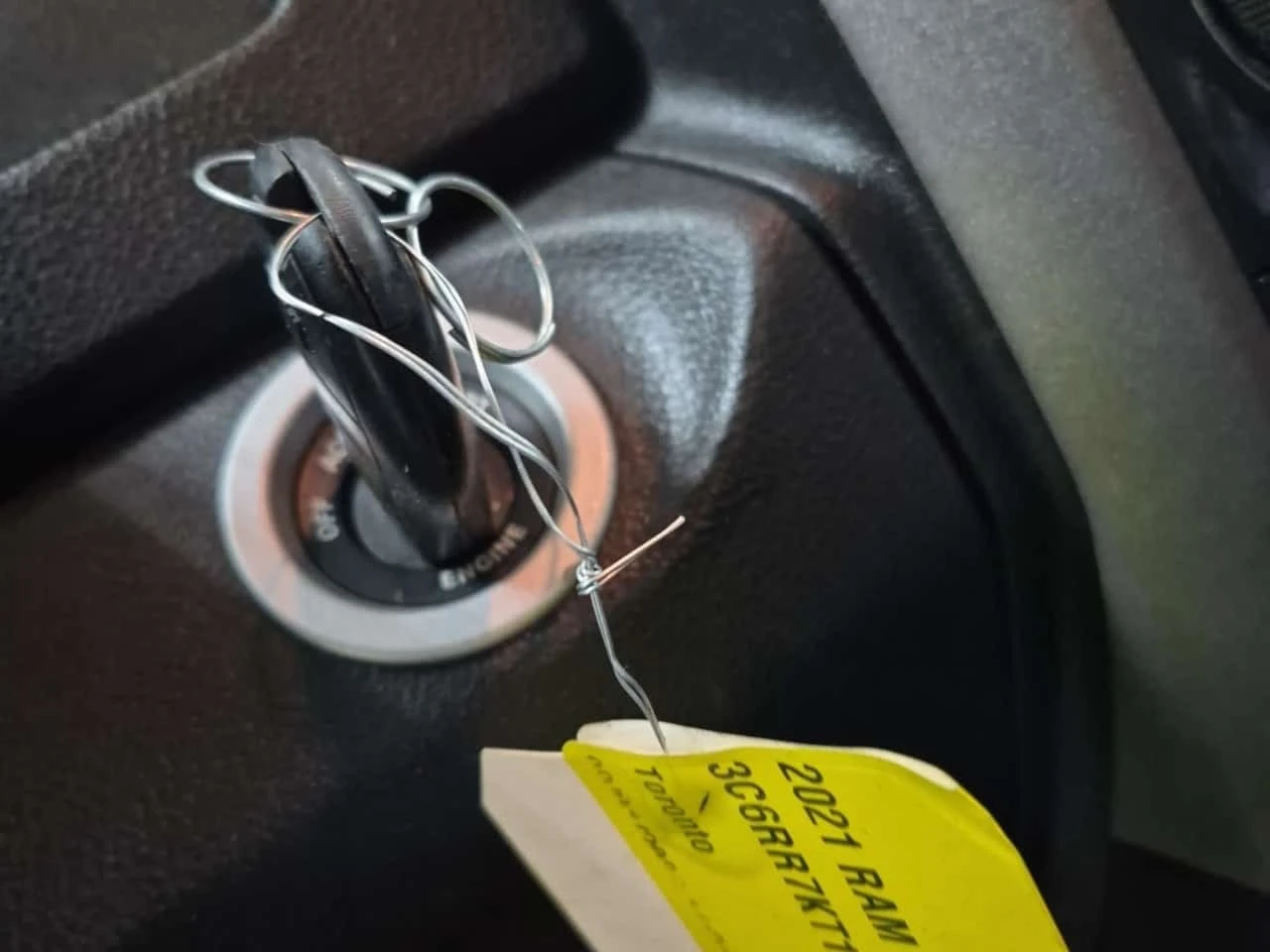 Dodge RAM 1500 * EXPRESS CREW CAB SHORT BED * CARFAX *  | Mobile.bg � ����������� 8