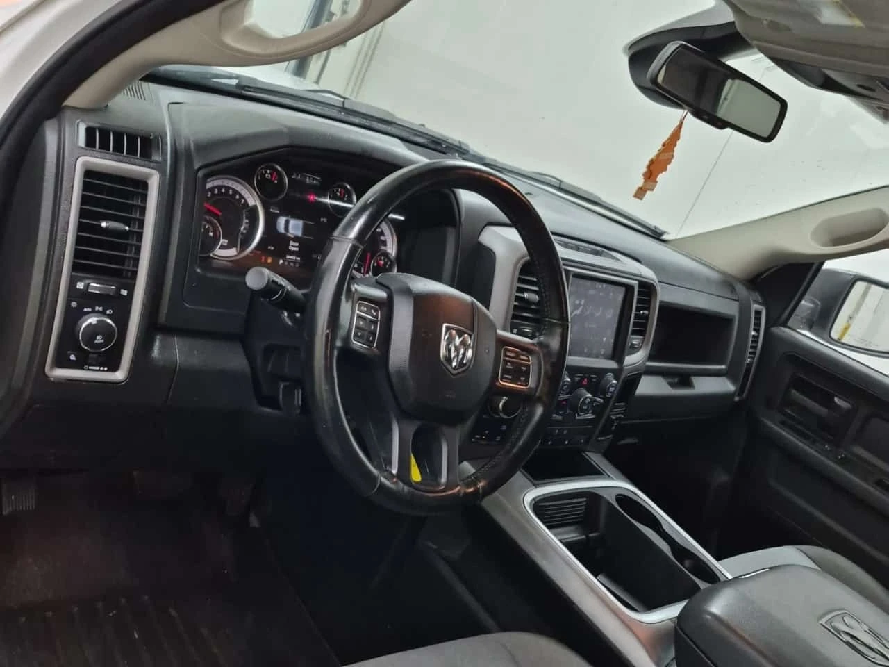 Dodge RAM 1500 * EXPRESS CREW CAB SHORT BED * CARFAX *  | Mobile.bg � ����������� 10