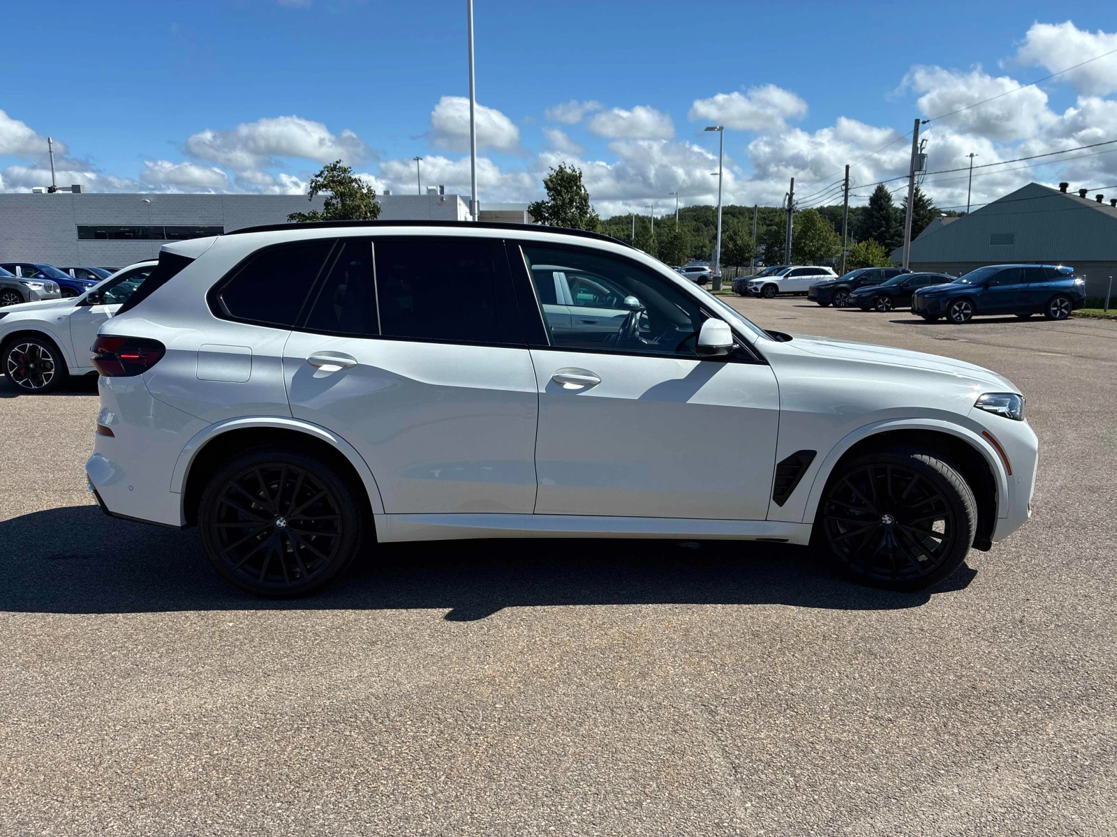 BMW X5 M-PACK* HEAD-UP* 360* ОБДУХВАНЕ* ПОДГРЕВ* PANO, снимка 3 - Автомобили и джипове - 56297952