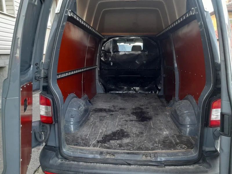 VW T5, снимка 5 - Бусове и автобуси - 52869522