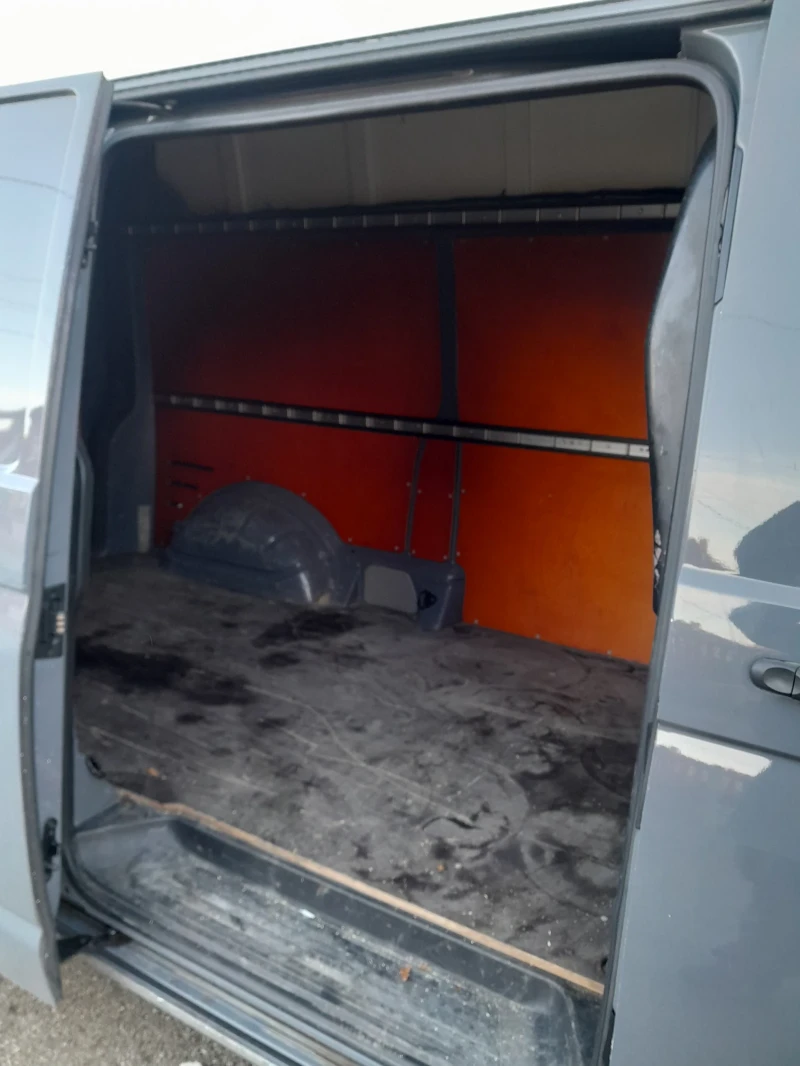 VW T5, снимка 6 - Бусове и автобуси - 52869522