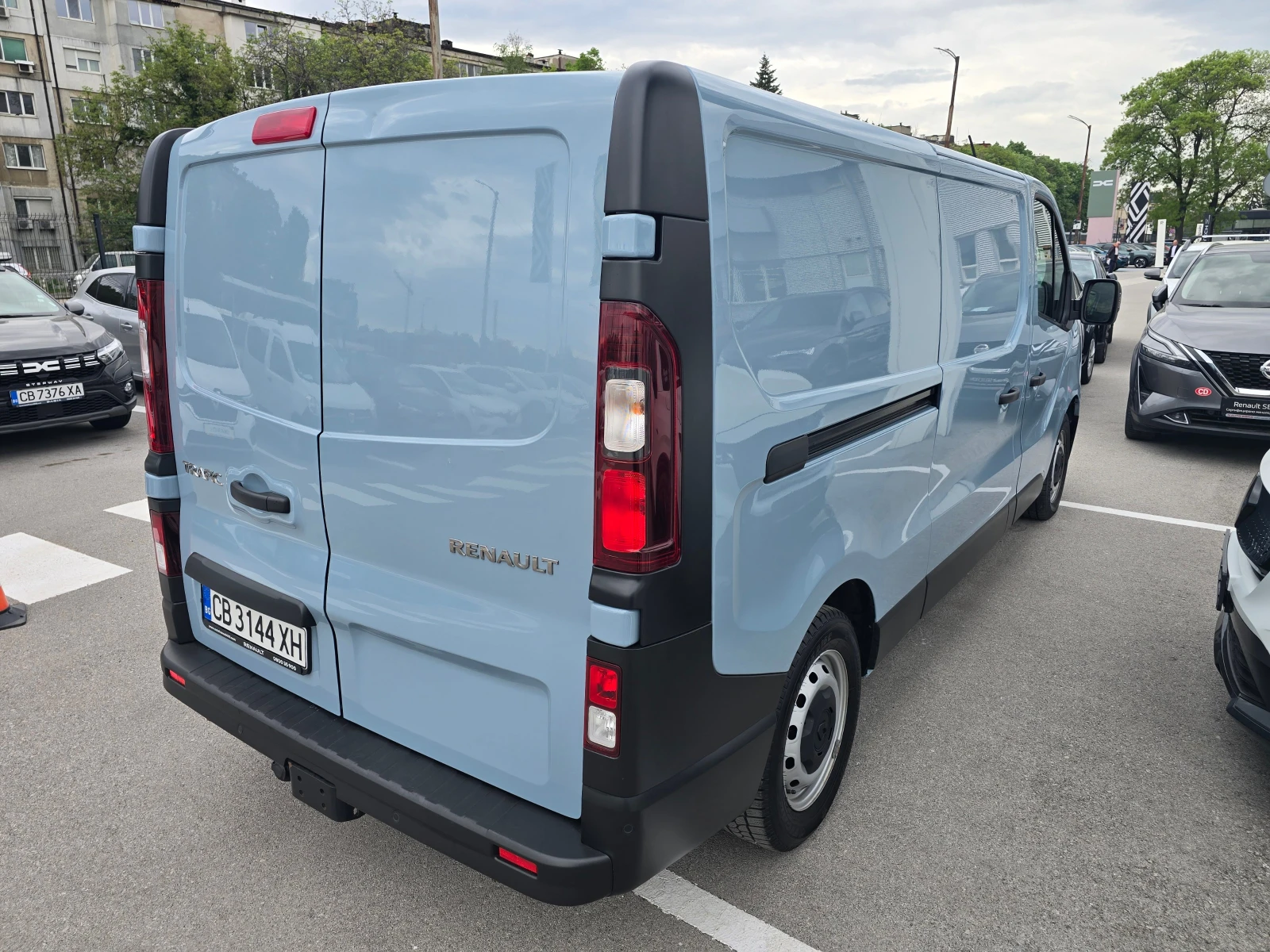 Renault Trafic 2.0 dCi L2H1, снимка 5 - Бусове и автобуси - 54661095