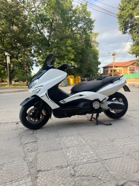  Yamaha T-max