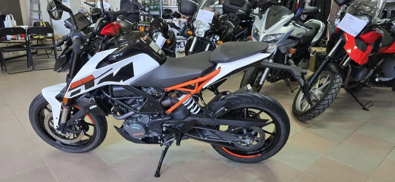 Ktm Duke 125 ABS-TCS ! Лизинг !, снимка 7 - Мотоциклети и мототехника - 52591361