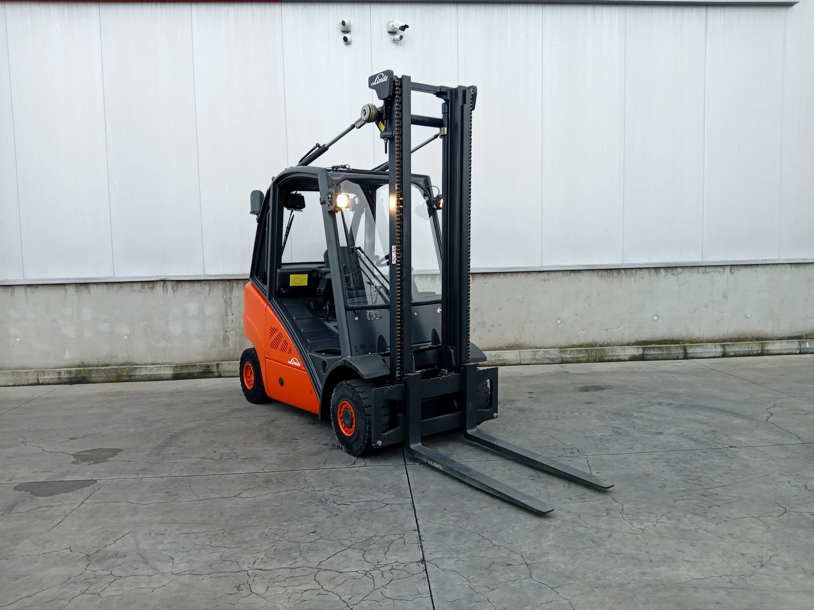 ������� Linde VW - ����� | Mobile.bg � ����������� 2