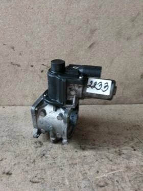 дроселова клапа Volkswagen Touareg 5.0tdi дясна , снимка 1