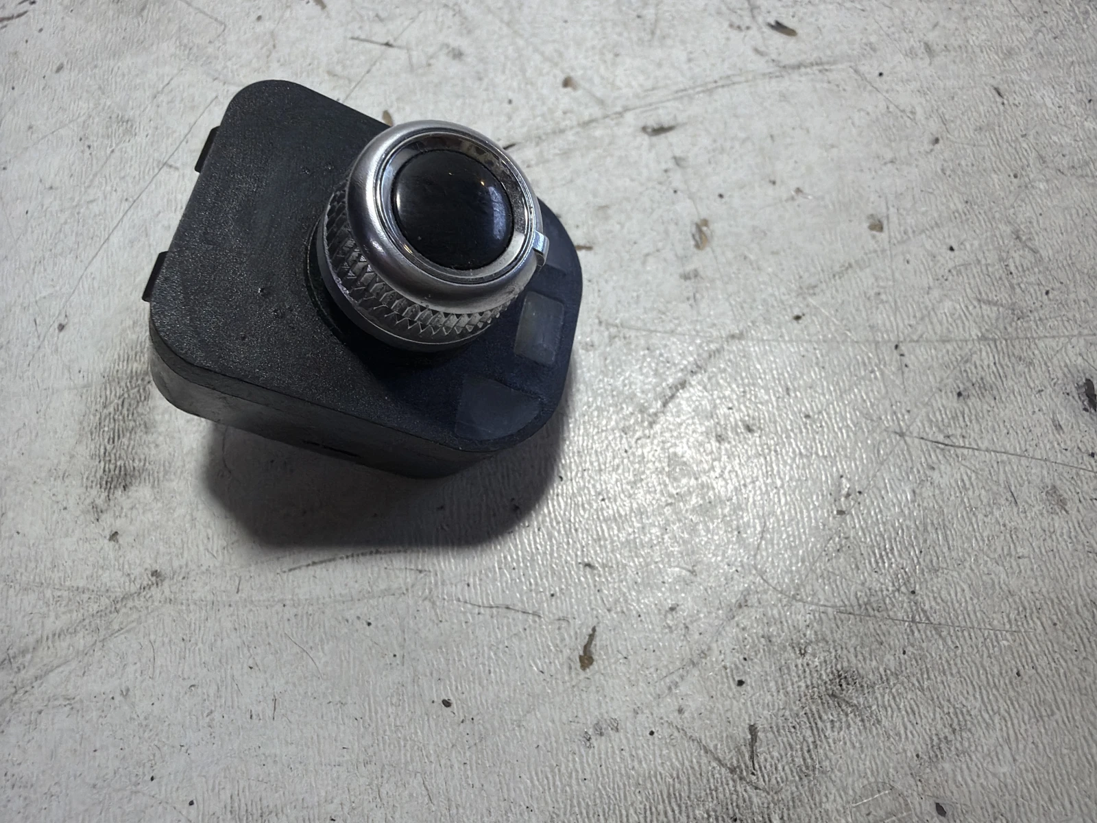 копче огледала 8K0959565F Audi A4