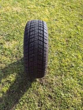 Гуми Зимни 245/60R18, снимка 2