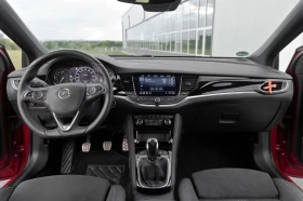 Opel Astra 1.2i FULL FULL LED , снимка 9