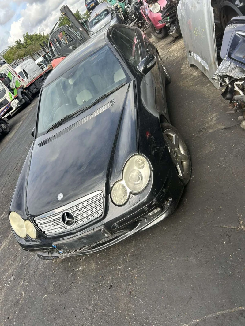 Mercedes-Benz C 180 компресор М271, снимка 4 - Автомобили и джипове - 19560979