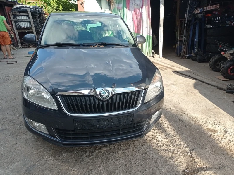 Skoda Fabia 1.2, снимка 13 - Автомобили и джипове - 46668167