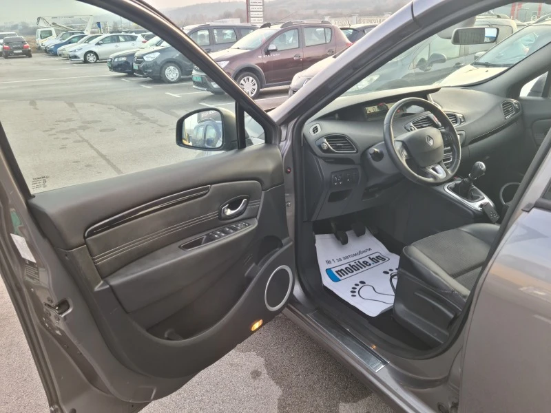 Renault Scenic 1.5dci, снимка 10 - Автомобили и джипове - 46355117