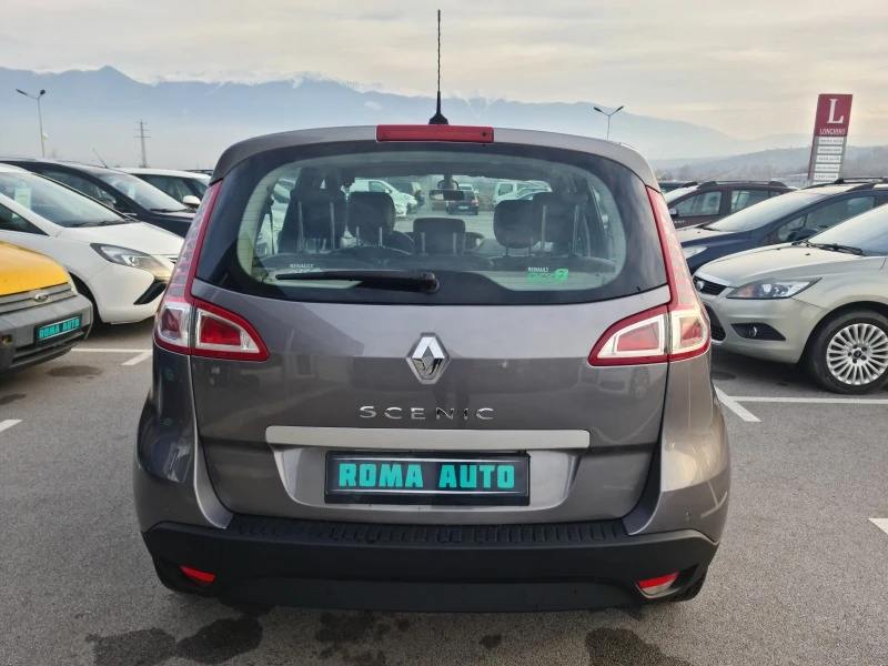 Renault Scenic 1.5dci, снимка 8 - Автомобили и джипове - 46355117