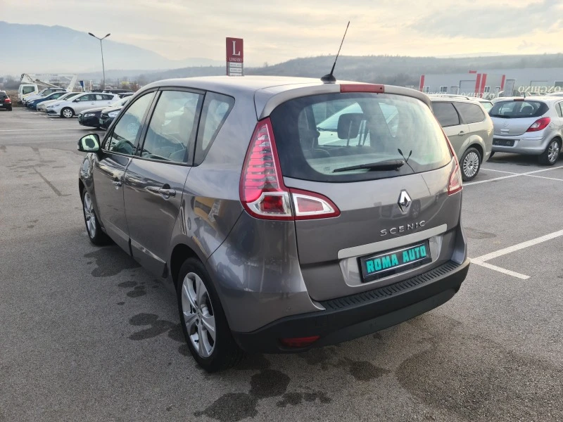 Renault Scenic 1.5dci, снимка 9 - Автомобили и джипове - 46355117