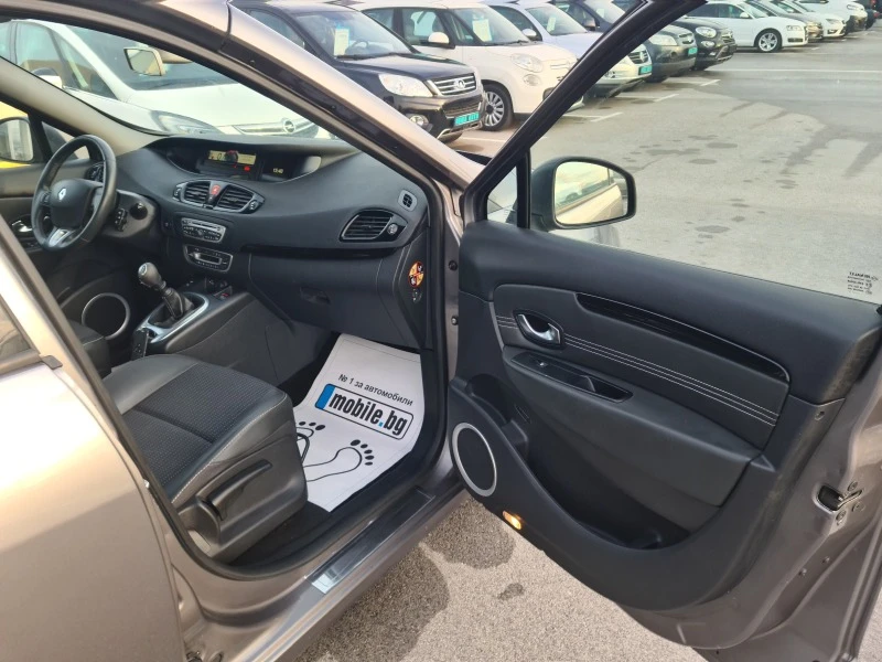 Renault Scenic 1.5dci, снимка 11 - Автомобили и джипове - 46355117